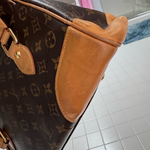 Authentic Louis Vuitton Beverly hand bag in monogram - Picture 9 of 14